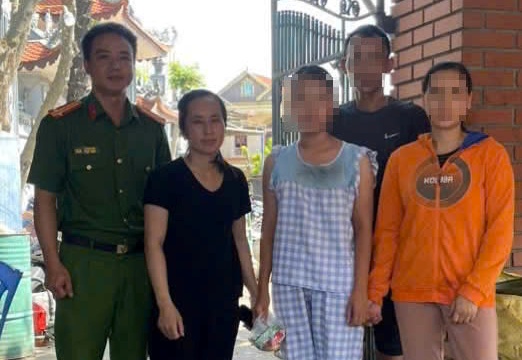 Công an phường Kiến An: Kịp thời hỗ trợ, đưa cháu bé đi lạc về gia đình an toàn